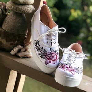 TOPSHOP tennis shoes